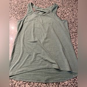 Women’s yoga tank